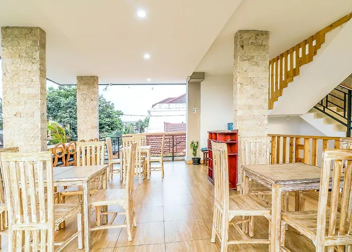 Hotel Oyo 1438 Murai 2*